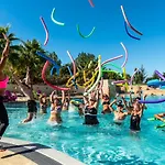Maeva Club Les Preveils مكان تخييم 4*